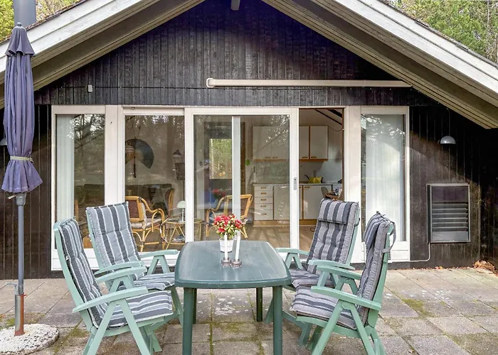Pet Friendly In With Wifi 펜션 Oksbøl